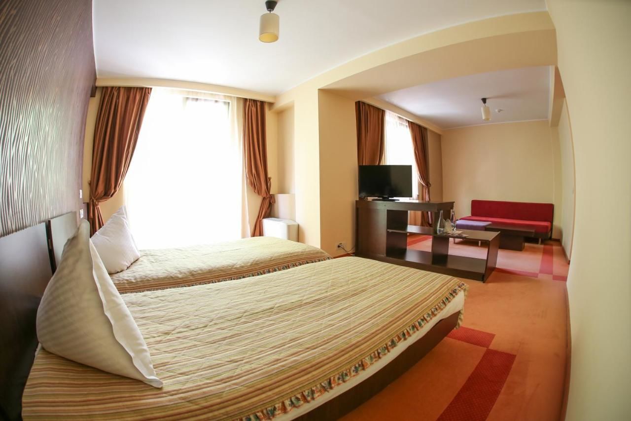 Отель Volo Hotel Бухарест-15
